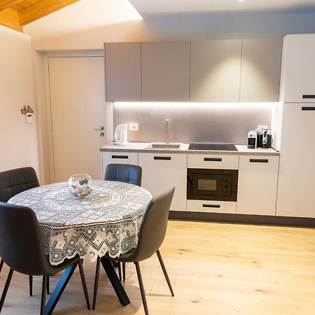 B&B Alpen Suite ปอนเตดีเลโญ ภายนอก รูปภาพ